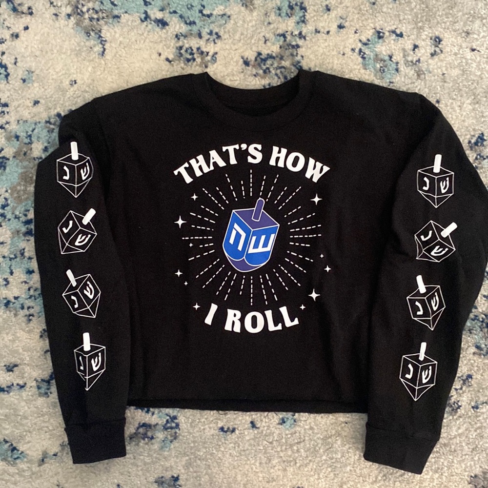 Black medium FREEZE Chanukah pullover crop top sweatshirt
